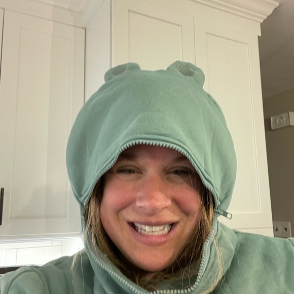 Medium Frog hoodie with frog finger and hood!! - Picture 6 of 7